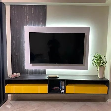 View Center فلورا